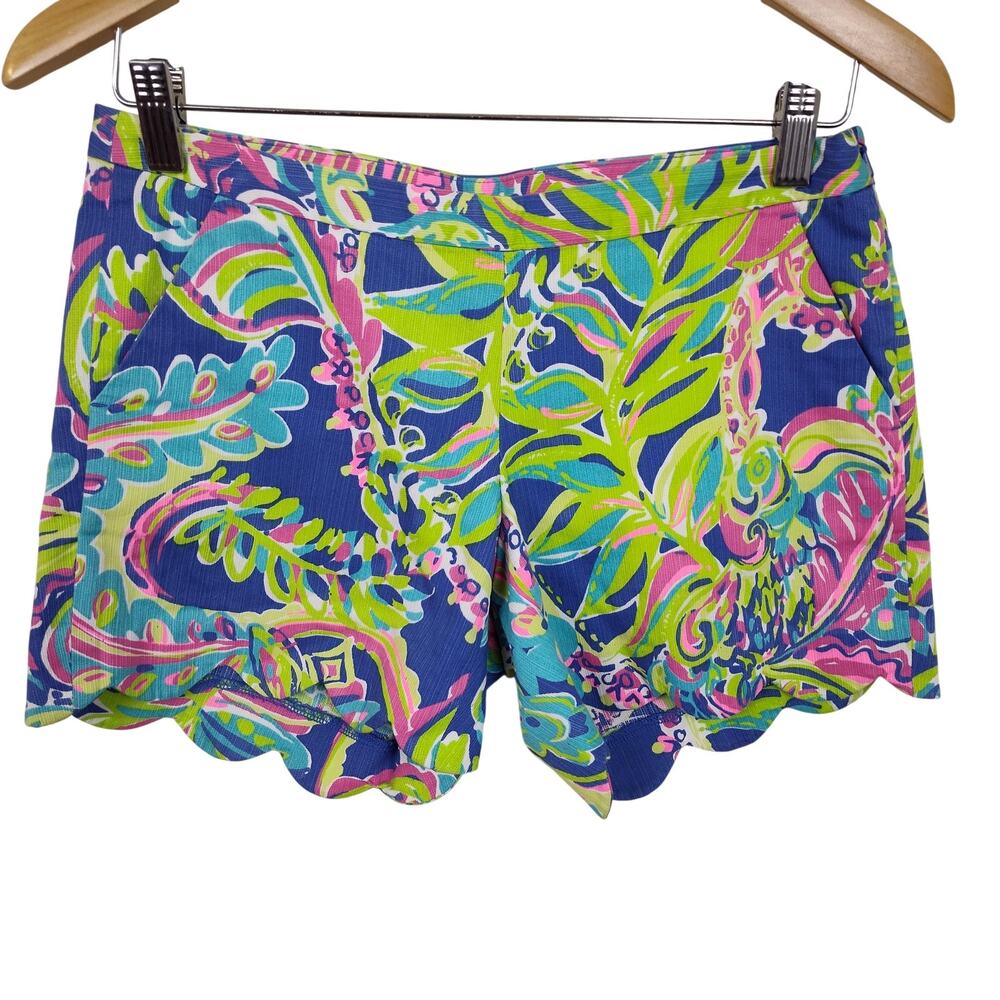 Lilly Pulitzer Shorts Womens 00 Multicolor Chino Scallop Hem Tropical Print